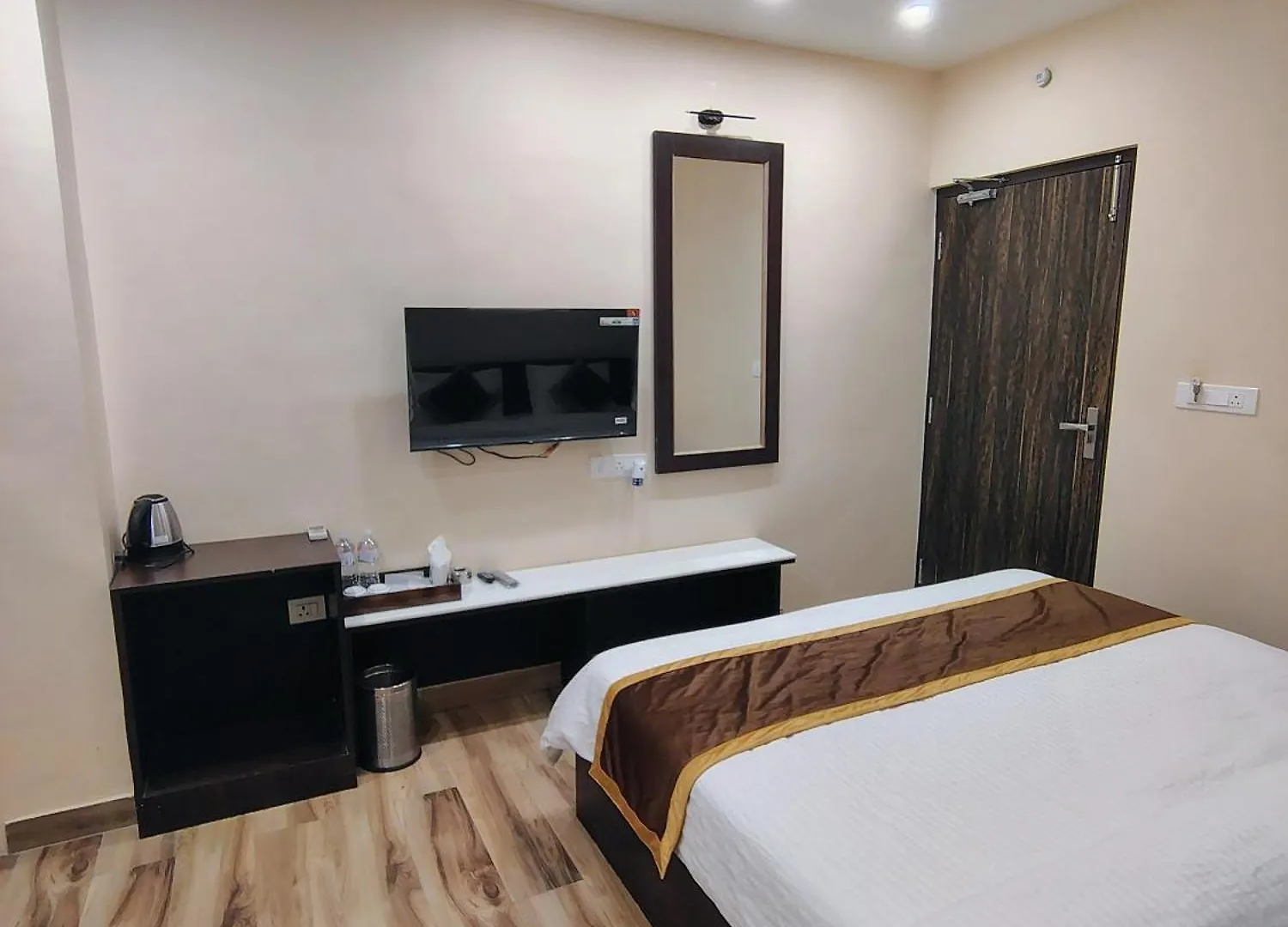 Hotel Puri Inn Benares India
